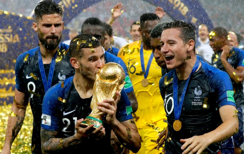 Povestea dureroasă a campionului mondial Lucas Hernandez: ”Tata ne-a părăsit acum 10 ani! A distrus totul”. Cazurile noastre: Alibec, Nicoliță, Drăghiceanu, Răzvan Martin