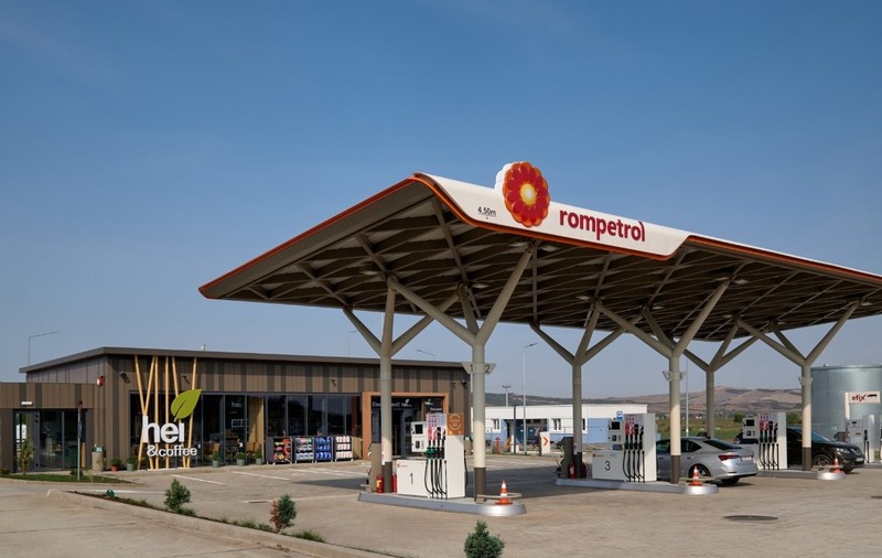 Rompetrol a deschis primele două benzinării de pe A3, la 20 km de Târgu Mureș