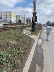 Așa arată o stație de autobuz din București, sectorul 3