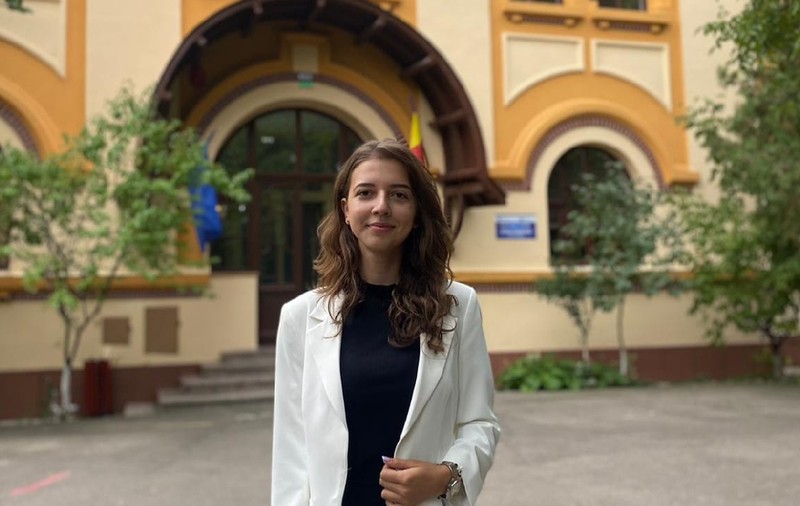 Ce poate motiva un tânăr să aleagă o carieră în învățământ? Ana Maria, olimpică la pedagogie: „De mică visam să fiu doamna învățătoare”