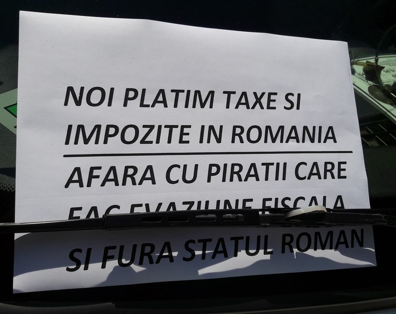 UPDATE. Protest al taximetriştilor în Capitală. Restricţii de trafic în zona Gării de Nord / VIDEO