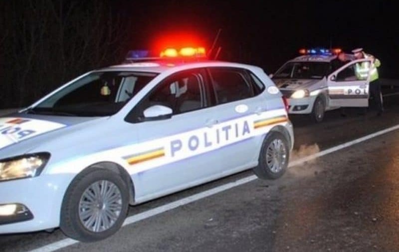 Pieton acroșat de un TIR, târât 400 de metri și lovit de un autoturism, pe DN 7