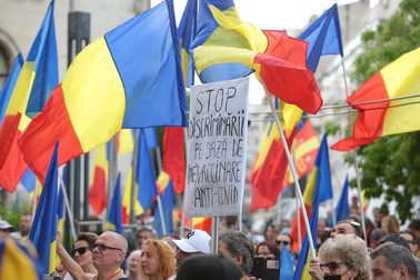 Protest antivaccin în Piața Universității, sâmbătă, 15 mai 2021