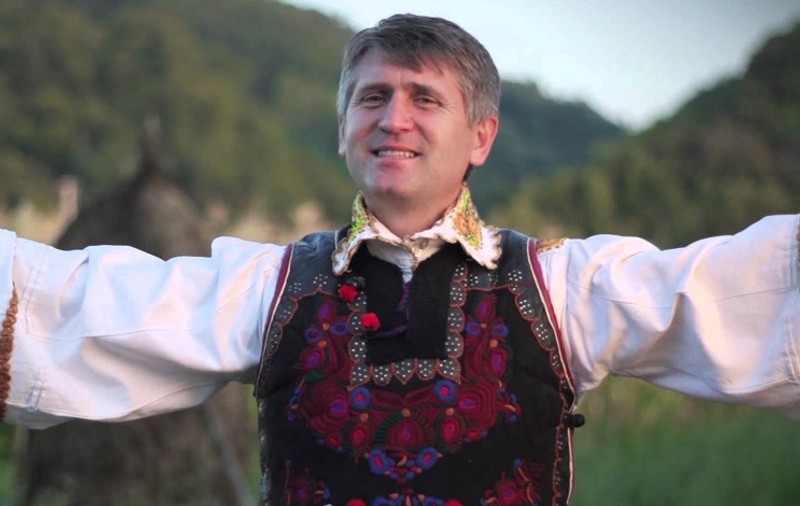 VIDEO/Fostul preot Pomohaci a ridicat în picioare mii de oameni la Chișinău. ”Sărut mâna, părinte Cristian!”