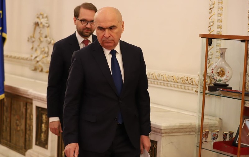 Guvernul Bolojan promite schimbări la pensiile speciale. Măsurile propuse