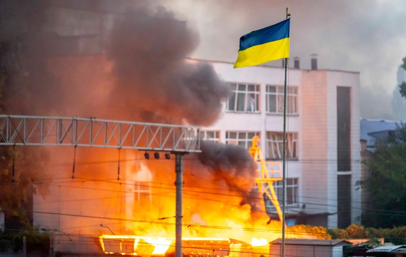 Rusia a răspuns furios celui mai mare atac aerian al Ucrainei și a bombardat Kievul cu drone și peste 30 de rachete de croazieră și balistice