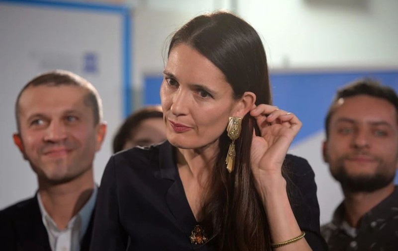 PSD așteaptă explicații de la Clotilde Armand „pentru banii pe care și i-a dat numindu-se manager”