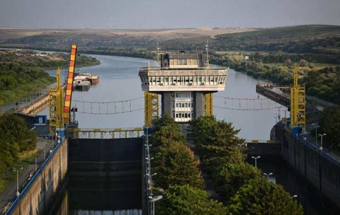 Energia a urcat la 793 de lei/MWh în august după oprirea Cernavodă. Cum intră presiunea în furnizori și industrie