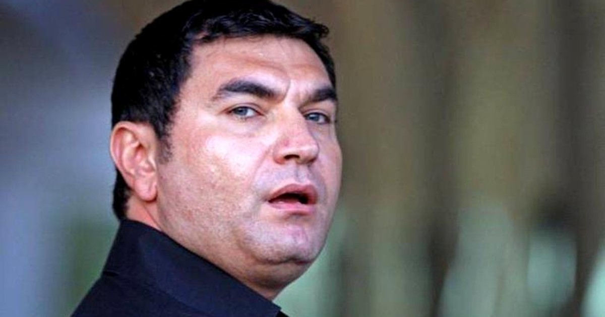 Cristi Borcea vrea să fie liber pentru că are șapte copii. Cristi Borcea, uimit, cu gura întredeschisă