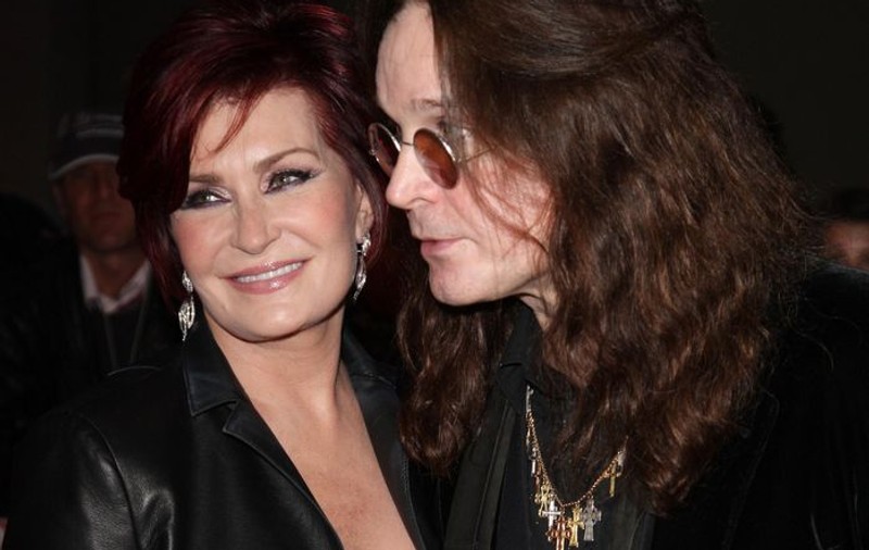 Sharon Osbourne îşi va scoate silicoanele şi i le va dărui lui Ozzy