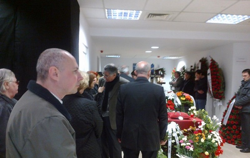 Trupul lui Ion Lucian, depus la Teatrul Excelsior | FOTO