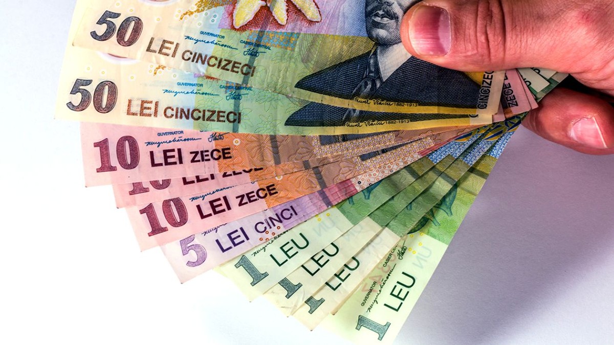 Guvernul acordă bonificații companiilor care au de plătit impozite și amână plata TVA pentru importurile de echipamente medicale și sanitare. Bancnote