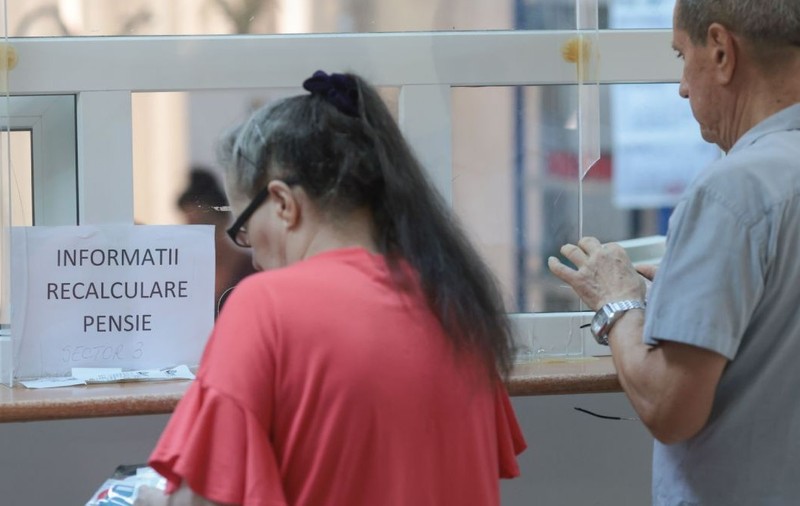 Sute de mii de pensii, recalculate greșit: Descoperirea Curții de Conturi despre banii neprimiți de pensionari și plățile făcute după deces. Inquam Photos / George Călin