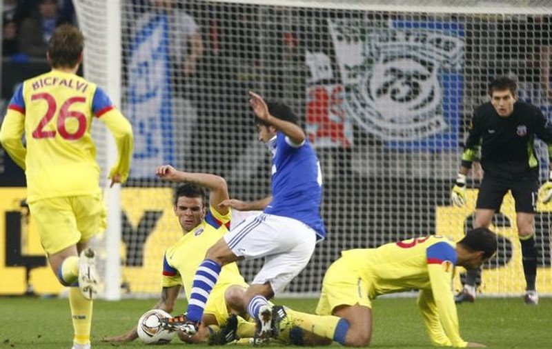 Europa League: Schalke - Steaua 2-1. Steaua pâlpâie,  dar nu se stinge
