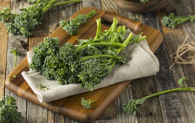 Broccolini - beneficii și contraindicații. Rețete cu broccolini