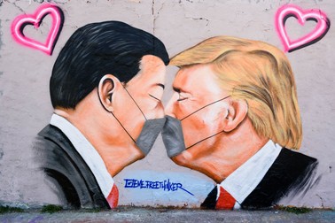 Xi Jinping l-a felicitat pe Donald Trump pentru victorie, Foto: Caricatură din Berlin cu Xi Jinping și Donald Trump. Sursă: Hepta