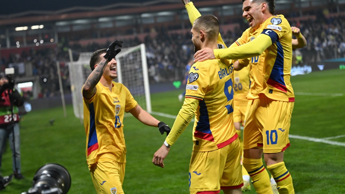 Mihăilă, Bârligea și Ianis Hagi, după un gol al naționalei