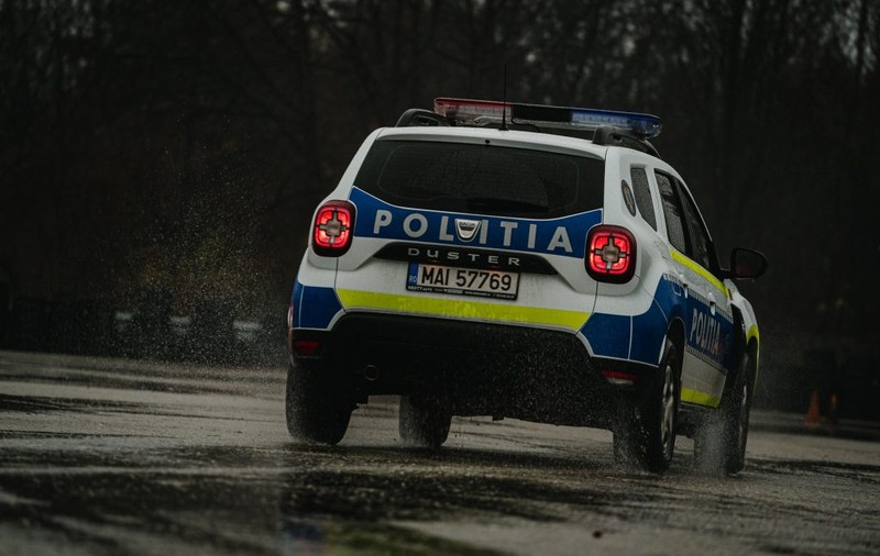Copil de 7 ani din Tulcea, mort după ce a fost rănit, din greșeală, de tatăl său, cu o drujbă