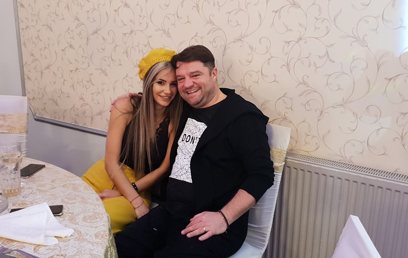 Andrei și Grațiela Duban, împreună acasă, împreună și pe scenă! Sunt protagoniștii unei piese de teatru despre “supraviețuirea în cuplu”