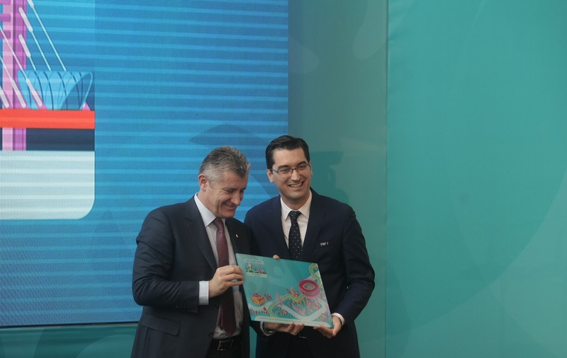 S-a lansat logo-ul Bucureștiului pentru Euro 2020. Stadioane, autostrăzi și metrou până la aeroport nu avem, dar ”compensăm” cu o siglă și cu multe promisiuni