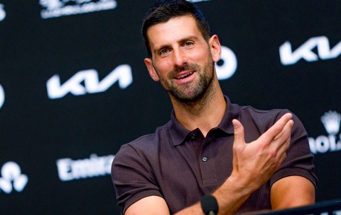 Novak Djokovic a primit un tricou bizar în Australia, pe care nu-l va purta probabil niciodată: cine e pe el