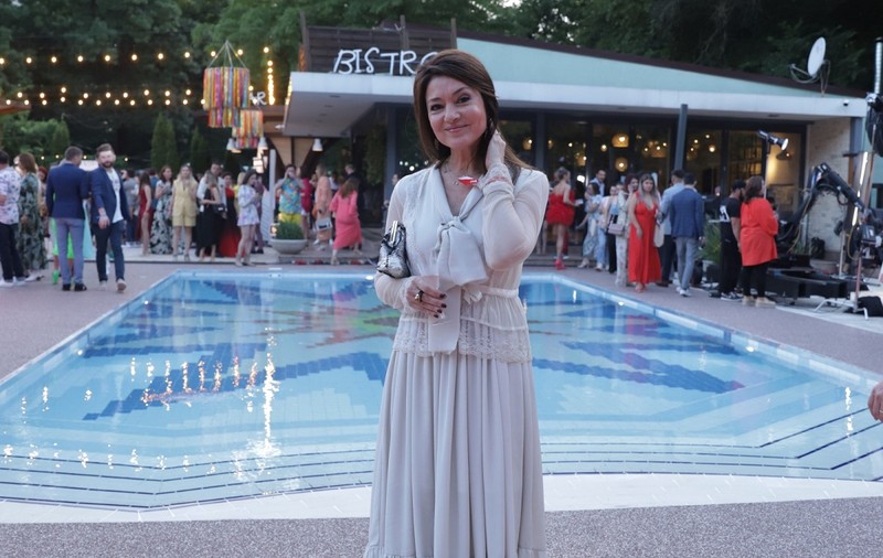 Cum arată Oana Sîrbu la 54 de ani. A oferit o lecție de eleganță la petrecerea VIVA!