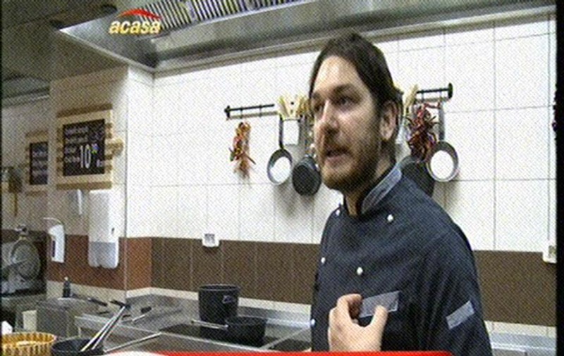 Florin Dumitrescu de la "Masterchef" nu gătește acasă. Vezi cine-i pregătește masa!