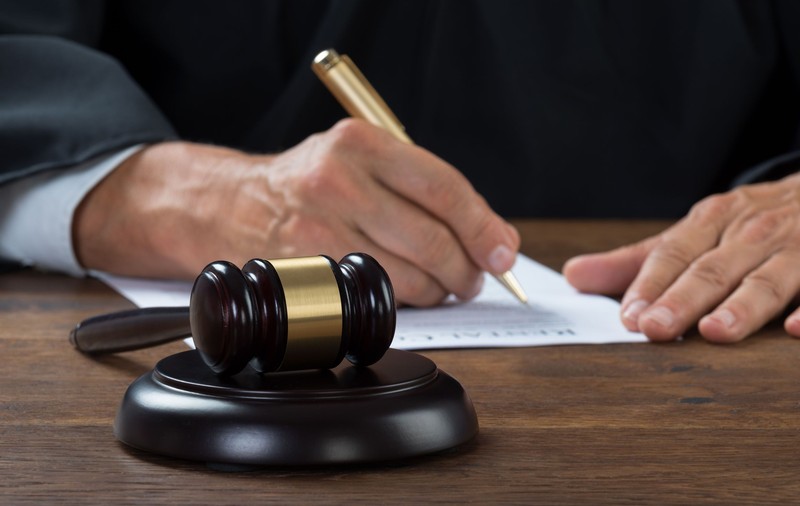 EXCLUSIV / UPDATE /  Primarul a fost plasat sub control judiciar pentru 60 de zile. Edilul își scosese amicii de la munca în folosul comunității