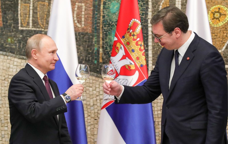 Vucic: „Relațiile Serbiei cu Rusia riscă să fie afectate de decesul lui Navalnîi". Liderul sârb, criticat că nu a aplaudat-o pe soția opozantului. VIDEO