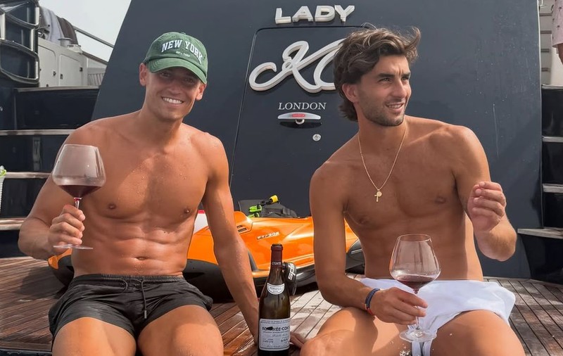 Cum au reacționat fanii după ce i-au văzut împreună pe Ferran Torres și Marcos Llorente în vacanța din Ibiza