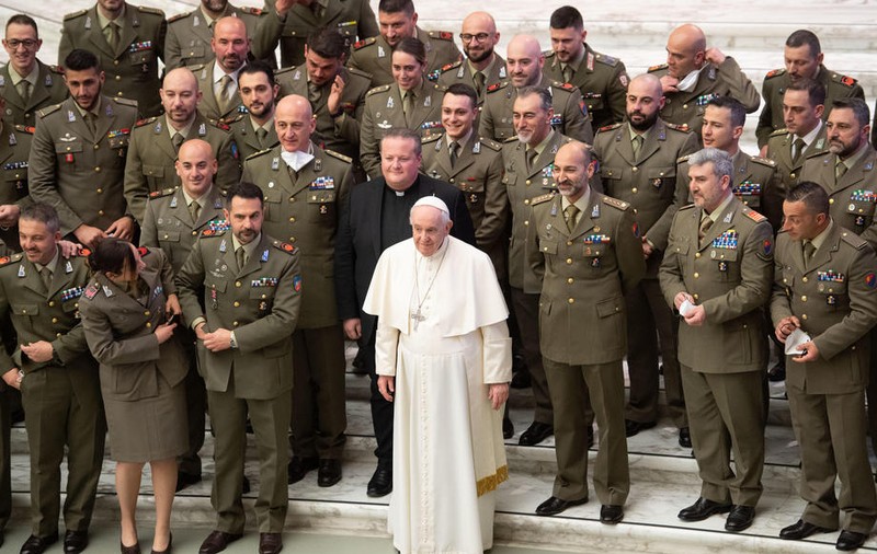 Papa Francisc: „Să fim alături de poporul ucrainean, care suferă din cauza bombardamentelor”