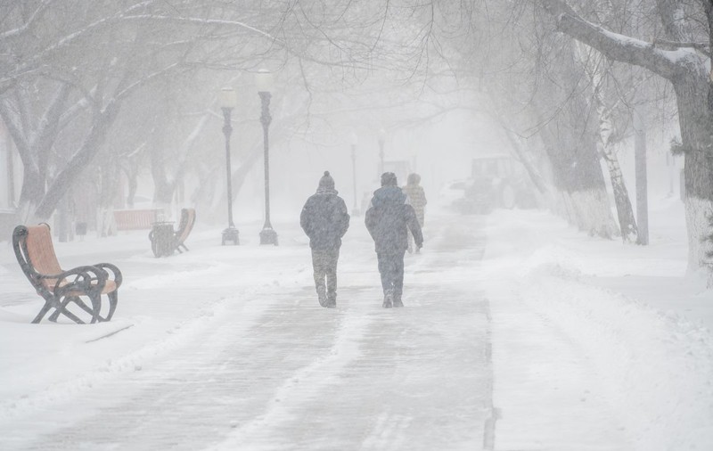 Cod galben de ninsori viscolite și informare meteo de ger și polei până marţi. Vremea va fi mai rece decât în mod normal, anunță ANM