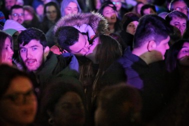 Cadru surprins la petrecerea din parcul Titan