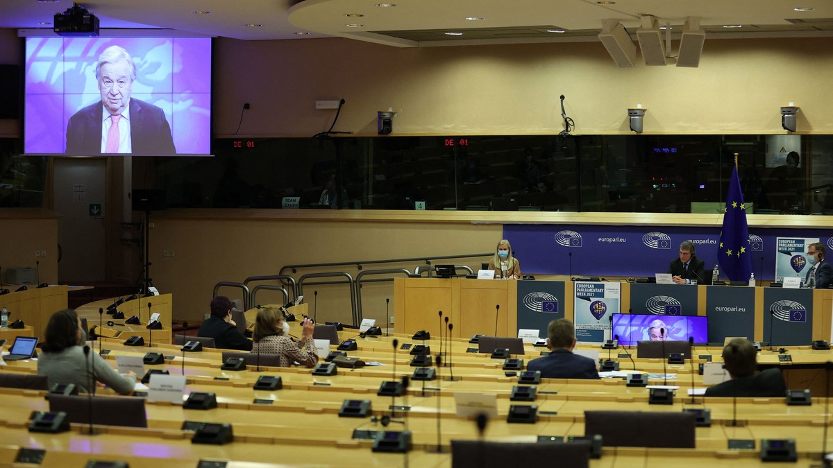 Directorului executiv de la AstraZeneca, băgat în corzi în Parlamentul European. ”Sunteți ca o bucată de săpun”