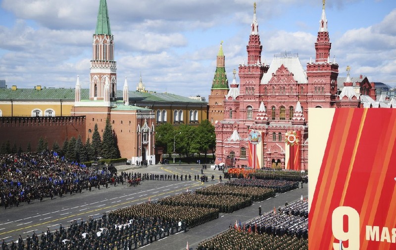 Putin se laudă la Parada din Piața Roșie cu dronele pe care le folosește să atace Ucraina
