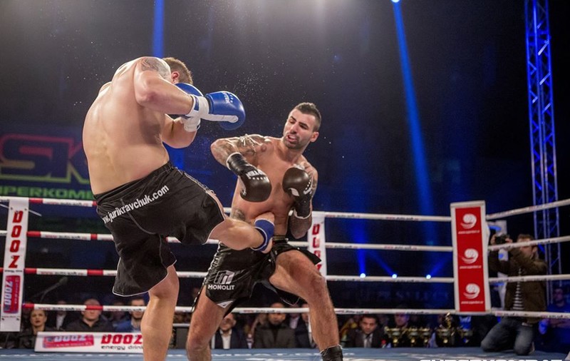 La Ploieşti se anunţă o bătălie epică marca Superkombat: România vs Restul Lumii! 