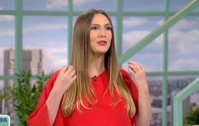 Adela Popescu, surpriză din partea părinților. "Au venit să mă sărbătorească"