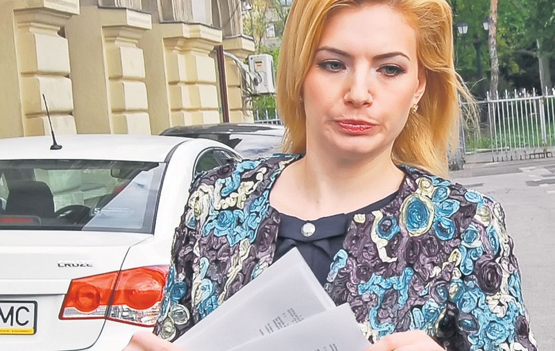 Nichita s-a făcut preș în fața amantei: «Sunt omul care vrea să stea la picioarele tale, chiar dacă îi dai cu piciorul»