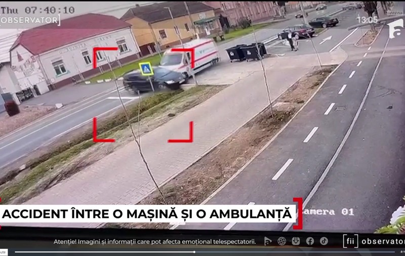 Un șofer din Timiș a rămas 60 de zile fără permis, după ce l-a lovit o ambulanță în misiune