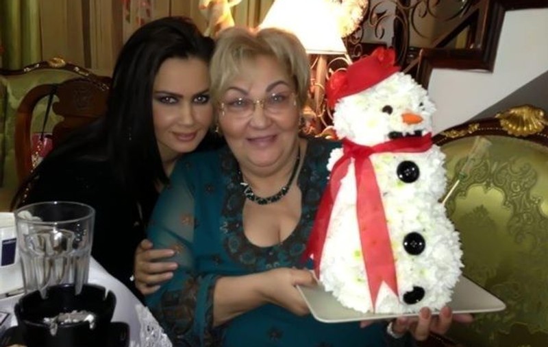 Oana Zăvoranu, Crăciun cu familia și prietenii. Uite cum a petrecut vedeta! | FOTO