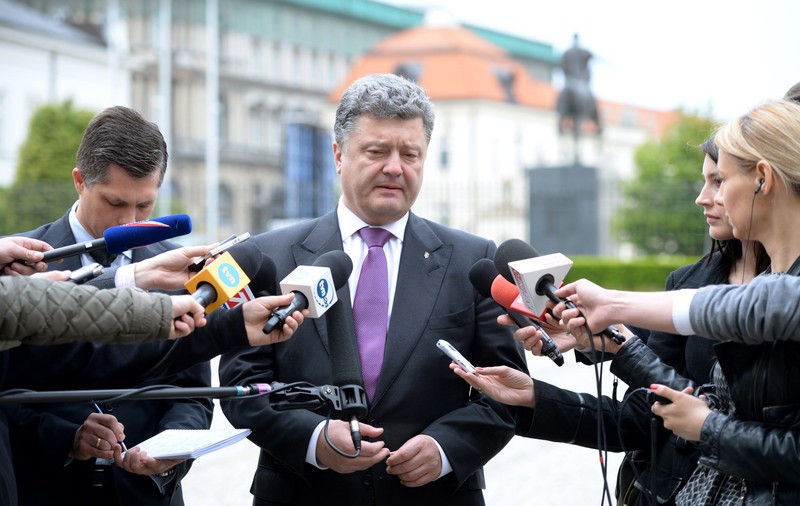 Ucrainenii au un NOU PREŞEDINTE. Miliardarul Petro Poroşenko a câştigat ALEGERILE PREZIDENŢIALE, cu 55,9% - exit-poll