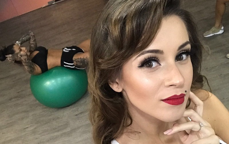 Ana-Maria Barnoschi a fost transformată în Lebăda Neagră. Prezentatoarea Kanal D, de nerecunoscut