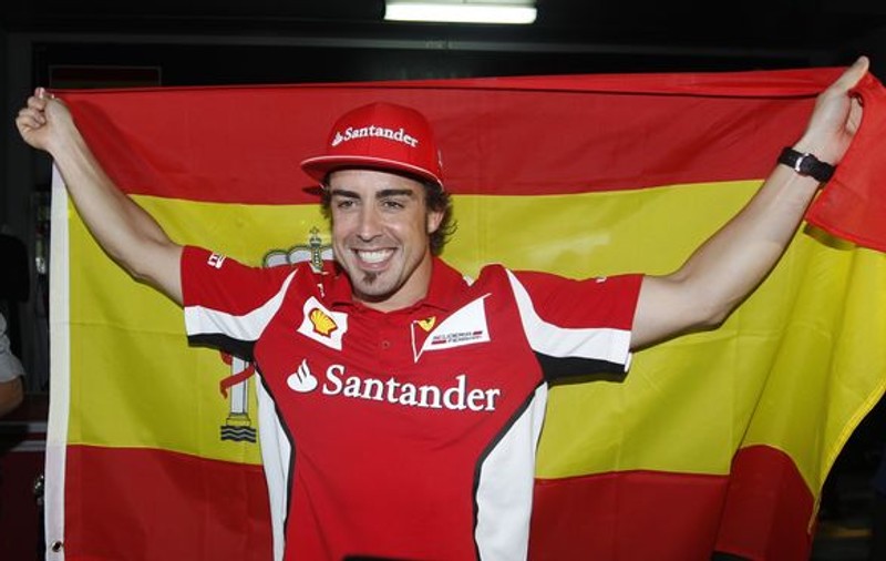 Ăsta da cadou! Fernando Alonso a primit în dar un Ferrari FF pentru victoria din Malaezia