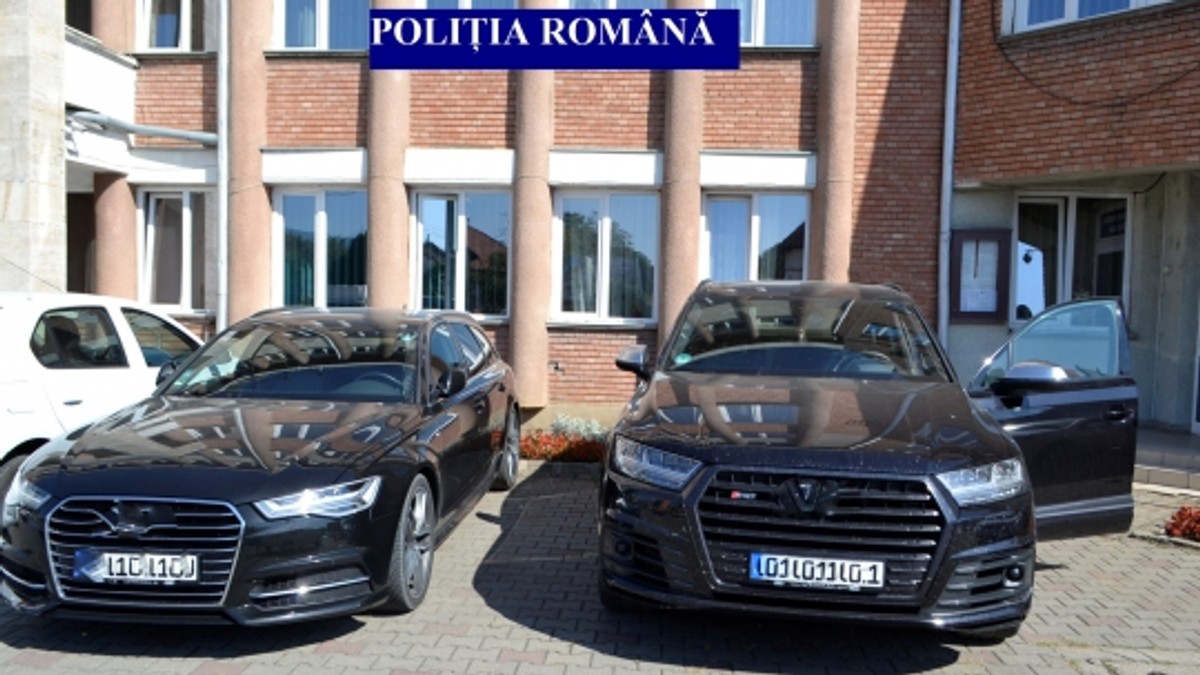 Polițiștii i-au săltat unui român bolizii de 100.000 de euro din curte