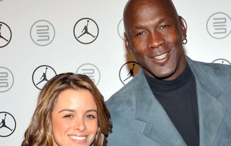 Fostul baschetbalist american Michael Jordan s-a căsătorit. Soţia sa, cu 15 ani mai tânără