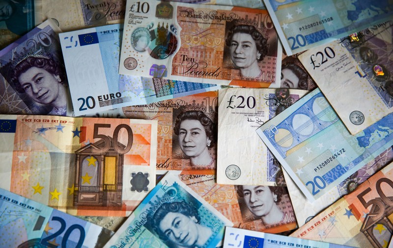 Curs valutar 21 ianuarie 2020. Euro, în creștere