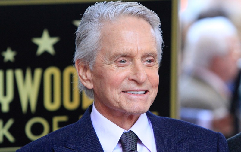 FOTO | Michael Douglas a primit o stea pe Walk of Fame. Imagini de la ceremonia de dezvelire