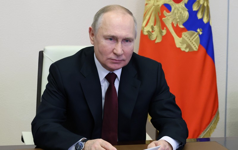 Vladimir Putin, înconjurat de militari, a rostit cel mai lung discurs de Anul Nou de când e președintele Rusiei