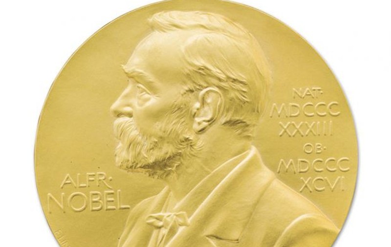 Premiul Nobel pentru Chimie 2017 | Trei cercetători au primit prestigiosul trofeu pentru "dezvoltarea crio-microscopiei electronice"