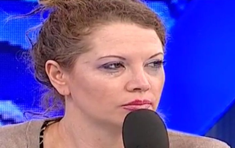 Oana Lis E DISTRUSĂ! Viorel A LOVIT-o ÎN MIJLOCUL STRĂZII | IMAGINI INCREDIBILE